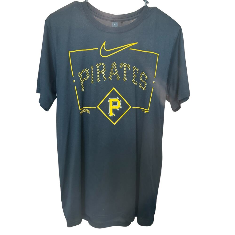 New ~ NIKE MLB ~ Pittsburgh Pirates Hometown Dri-fit  T-shirt Size M